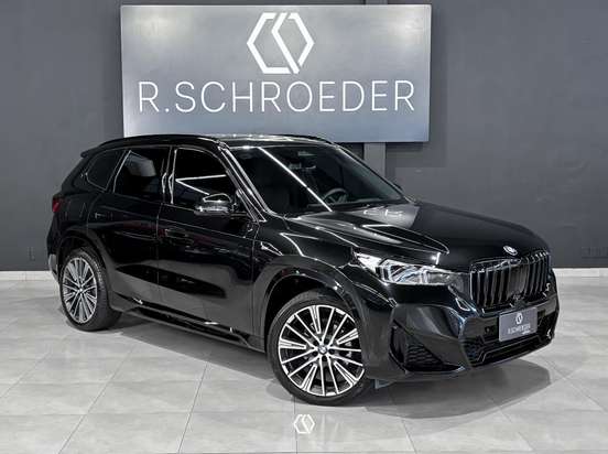 BMW-X1-2025
