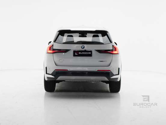 BMW-X1-2.0 16V TURBO GASOLINA SDRIVE20I X-LINE STEPTRONIC BMW-X1-2023