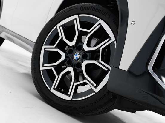 BMW-X1-2.0 16V TURBO GASOLINA SDRIVE20I X-LINE STEPTRONIC BMW-X1-2024