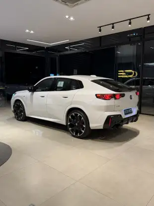 BMW-X2-2.0 TURBO GASOLINA XDRIVE M35i STEPTRONIC BMW-X2-2024