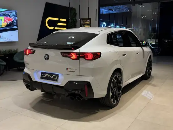 BMW-X2-2.0 TURBO GASOLINA XDRIVE M35i STEPTRONIC BMW-X2-2024