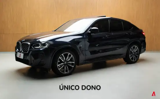 BMW-X4-2022