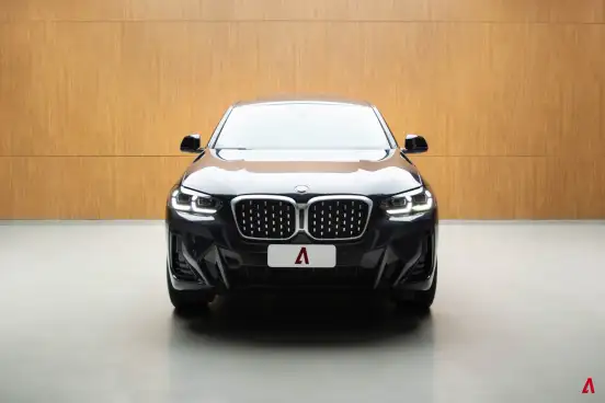 BMW-X4-2022