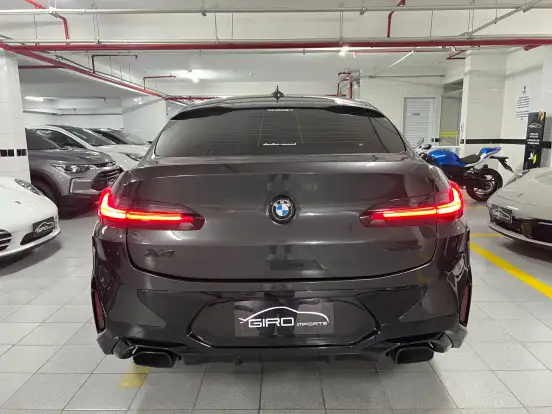 BMW-X4-2023