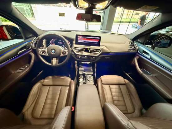 BMW-X4-2025
