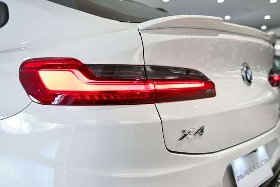 BMW-X4-2019