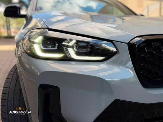 BMW-X4-2022