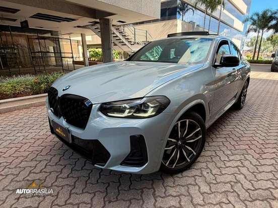 BMW-X4-2022