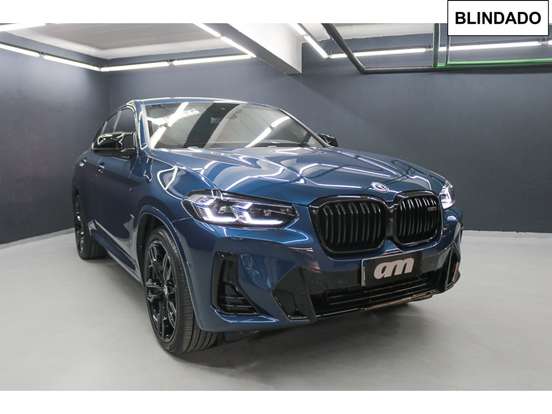 BMW-X4-2022
