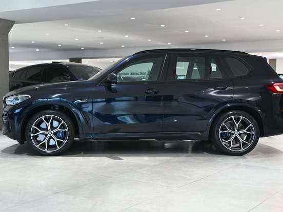 BMW-X5-3.0 I6 TURBO HÍBRIDO XDRIVE45E M SPORT AUTOMÁTICO BMW-X5-2022