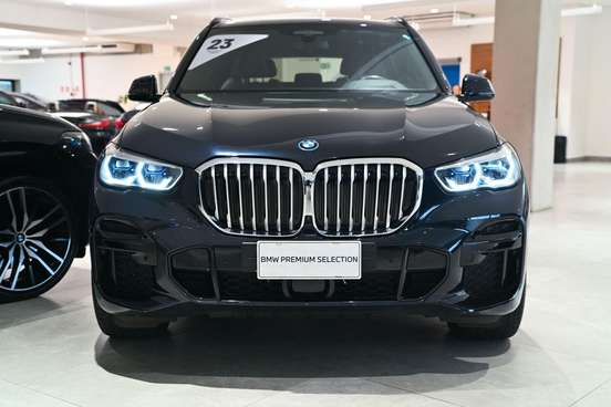 BMW-X5-2022