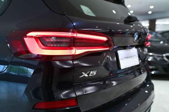 BMW-X5-2022