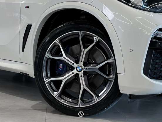BMW-X5-3.0 I6 TURBO HÍBRIDO XDRIVE45E M SPORT AUTOMÁTICO BMW-X5-2020