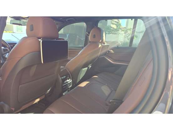 BMW-X5-2022