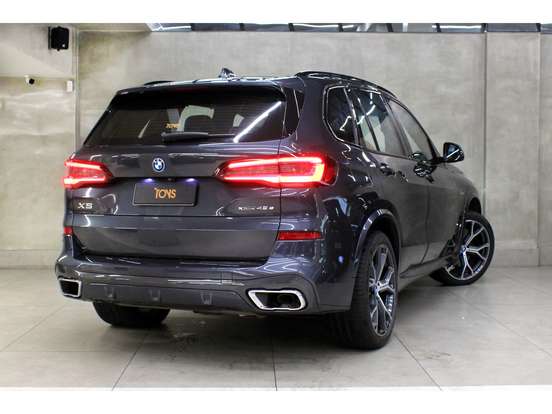 BMW-X5-3.0 I6 TURBO HÍBRIDO XDRIVE45E M SPORT AUTOMÁTICO BMW-X5-2021