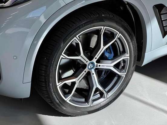 BMW-X5-3.0 I6 TURBO HÍBRIDO XDRIVE50E M SPORT AUTOMÁTICO BMW-X5-2024