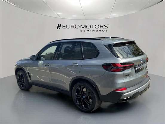 BMW-X5-3.0 I6 TURBO HÍBRIDO XDRIVE50E X-LINE AUTOMÁTICO BMW-X5-2023