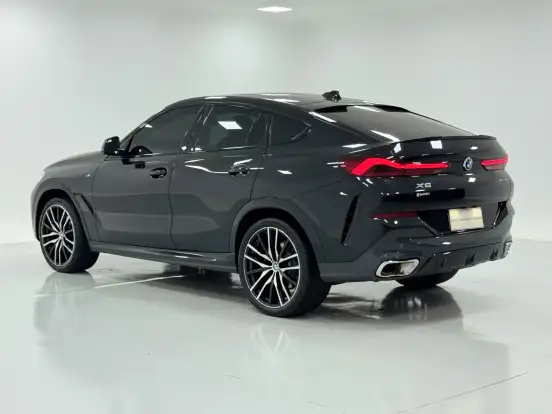BMW-X6-2023