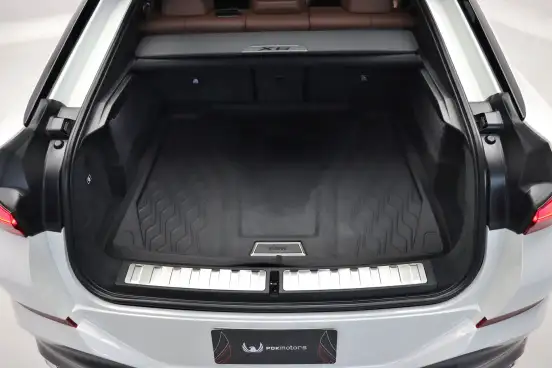 BMW-X6-2024