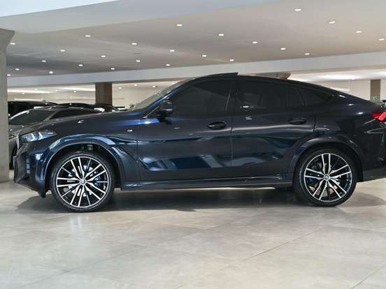 BMW-X6-3.0 TWINPOWER GASOLINA XDRIVE40I M SPORT AUTOMÁTICO BMW-X6-2023