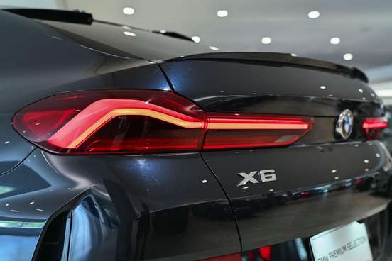 BMW-X6-2023
