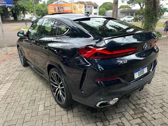 BMW-X6-2022