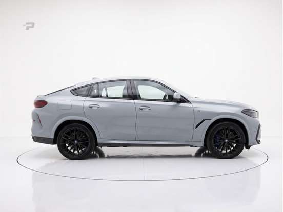 BMW-X6-2023
