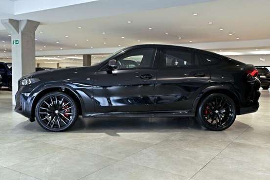 BMW-X6-2025