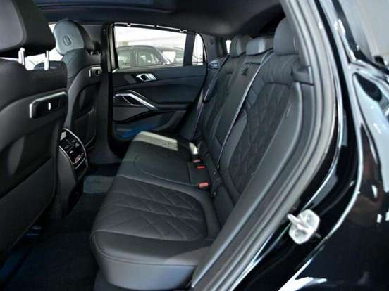 BMW-X6-2025