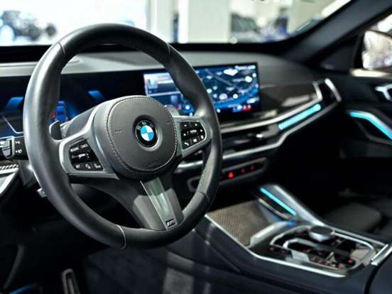 BMW-X6-2025