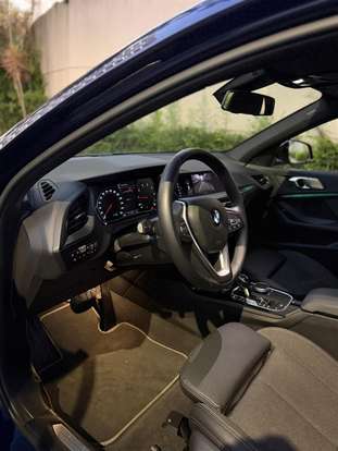 BMW-118i-2019