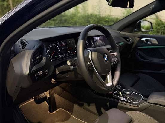 BMW-118i-1.5 12V GASOLINA SPORT GP STEPTRONIC BMW-118i-2019