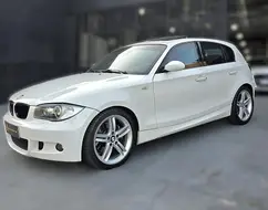 BMW 130i 3.0 SPORT HATCH 24V GASOLINA 4P AUTOMÁTICO BMW 130i 3.0 SPORT HATCH 24V GASOLINA 4P AUTOMÁTICO