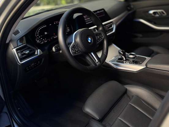 BMW-320i-2.0 16V TURBO GASOLINA SPORT AUTOMÁTICO BMW-320i-2020