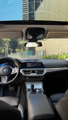 BMW-320i-2020