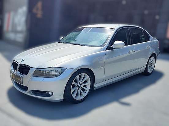 BMW-320i-2.0 TOP 16V GASOLINA 4P AUTOMÁTICO BMW-320i-2010