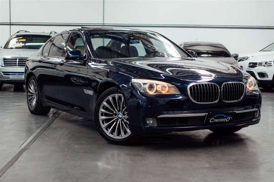 BMW-750i-4.4 LUXURY SEDAN V8 32V GASOLINA 4P AUTOMÁTICO BMW-750i-2011
