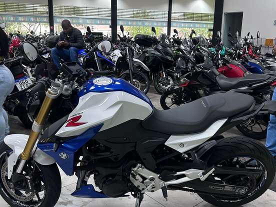 BMW-F 900 R SPORT BMW-F 900 R SPORT-2023