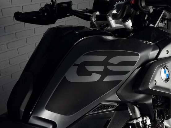 BMW-R 1250 GS TRIPLE BLACK BMW-R 1250 GS TRIPLE BLACK-2021
