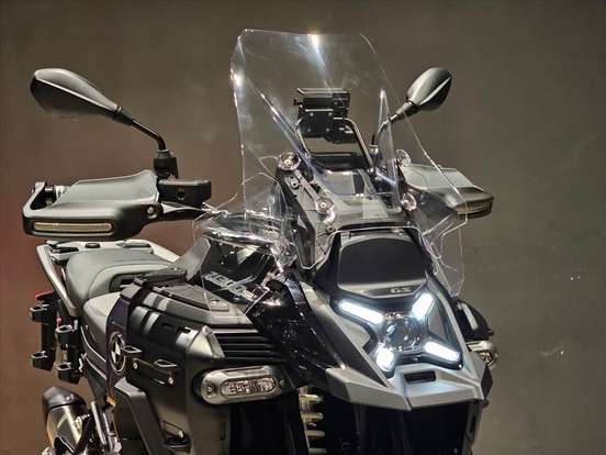 BMW-R 1300 GS ADVENTURE TRIPLE BLACK BMW-R 1300 GS ADVENTURE TRIPLE BLACK-2025