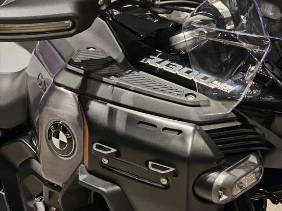 BMW-R 1300 GS ADVENTURE TRIPLE BLACK-2025