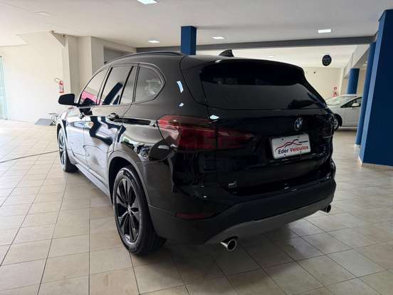 BMW-X1-2.0 16V TURBO ACTIVEFLEX SDRIVE20I 4P AUTOMÁTICO BMW-X1-2016