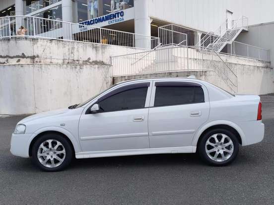 CHEVROLET-ASTRA-2.0 MPFI ADVANTAGE SEDAN 8V FLEX 4P MANUAL CHEVROLET-ASTRA-2011