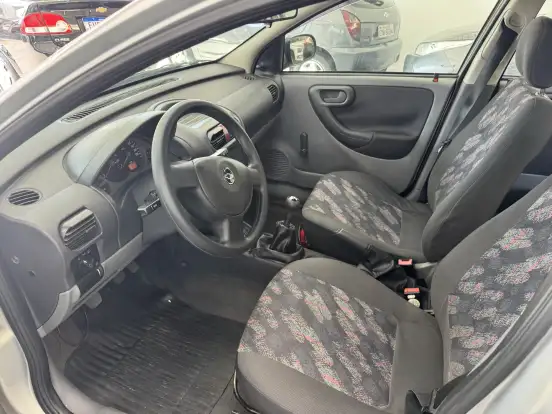 CHEVROLET-CORSA-2003