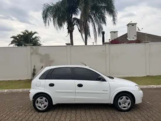 CHEVROLET-CORSA-2010