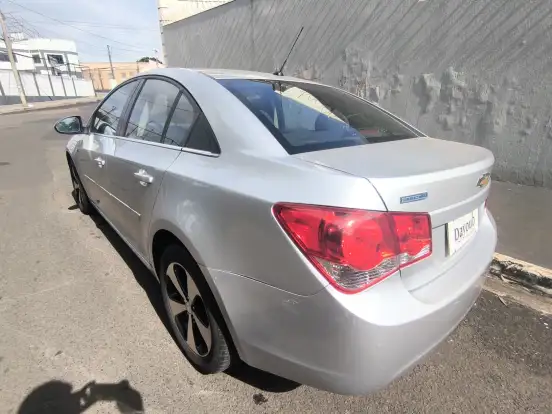 CHEVROLET-CRUZE-2013