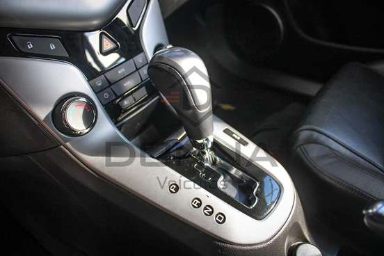 CHEVROLET-CRUZE-2015