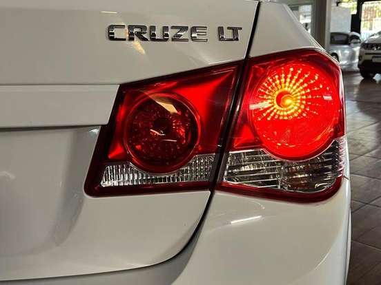CHEVROLET-CRUZE-2013