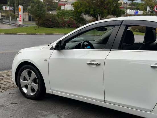 CHEVROLET-CRUZE-1.8 LT 16V FLEX 4P MANUAL CHEVROLET-CRUZE-2011