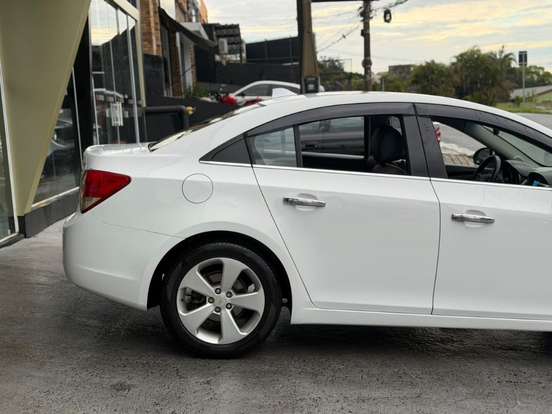 CHEVROLET-CRUZE-1.8 LT 16V FLEX 4P MANUAL CHEVROLET-CRUZE-2011